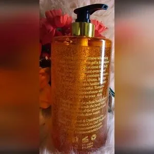 Golden Glow Intensive Whitening Exfoliating Shower Gel – 1000ml, Turmeric & Vitamin E